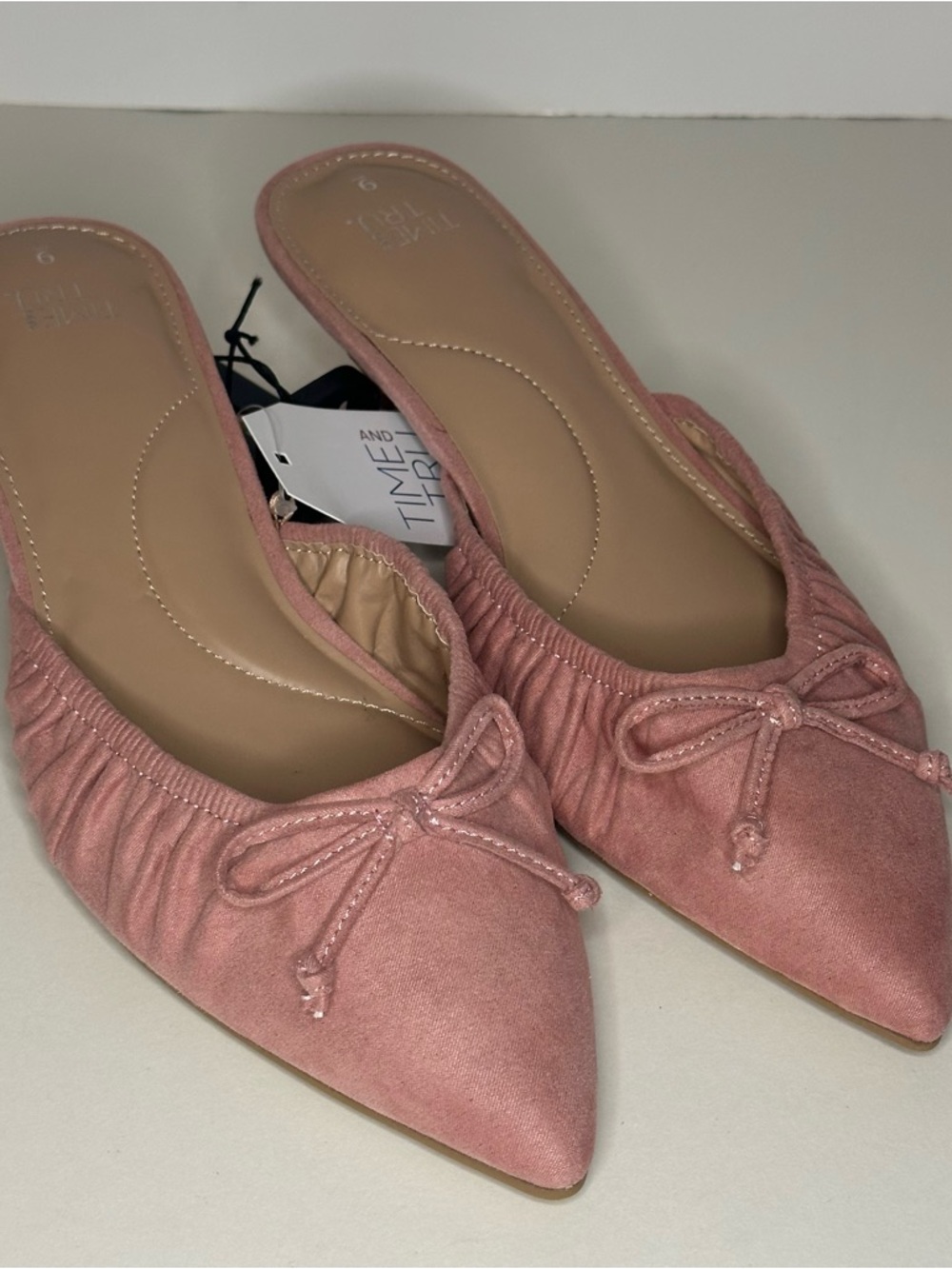 Time and Tru Womens 9 Pink Suede Pointed Toe Bow Kitten Heels Slip On Mules NEW